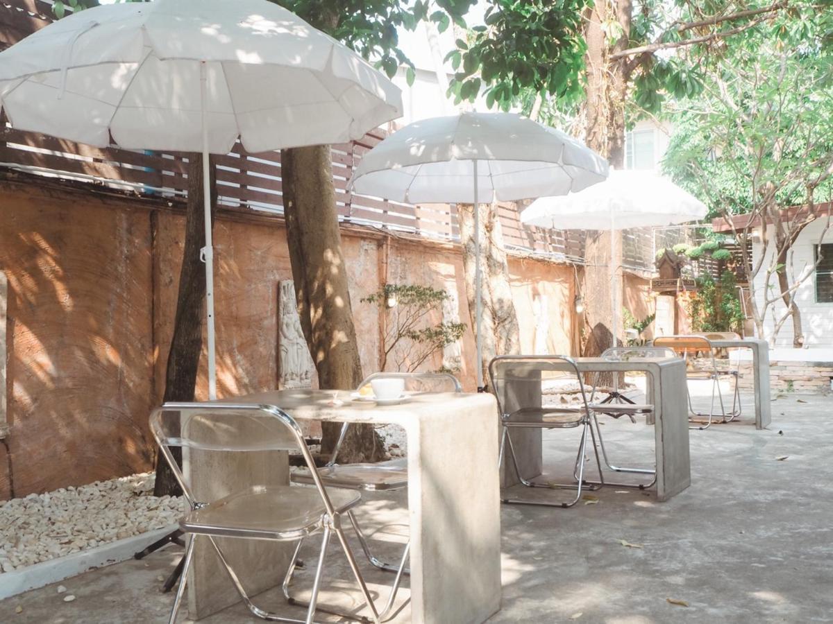 Baan Weekday Private 02 Hotel Chiang Mai Exterior photo