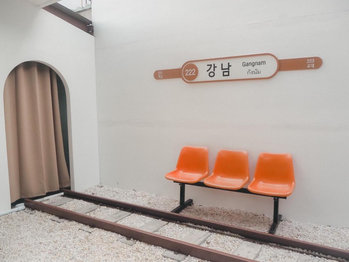 Baan Weekday Private 02 Hotel Chiang Mai Exterior photo